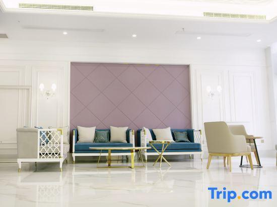 Эчжоу: Huanggang New Beacon Waiden Hotel