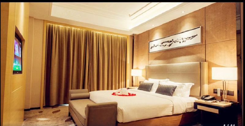 Эчжоу: Huanggang New Beacon Waiden Hotel