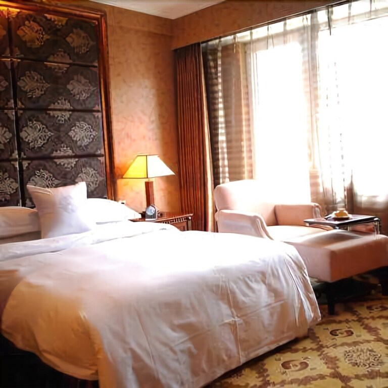 Телин: Jinfeng Huayuan Hotel (Tieling County Shuimu)