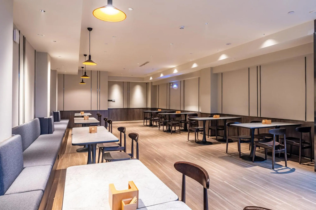 Ухань: HanTing Hotel (Wuhan Wuchang Railway Station Qiyimen)