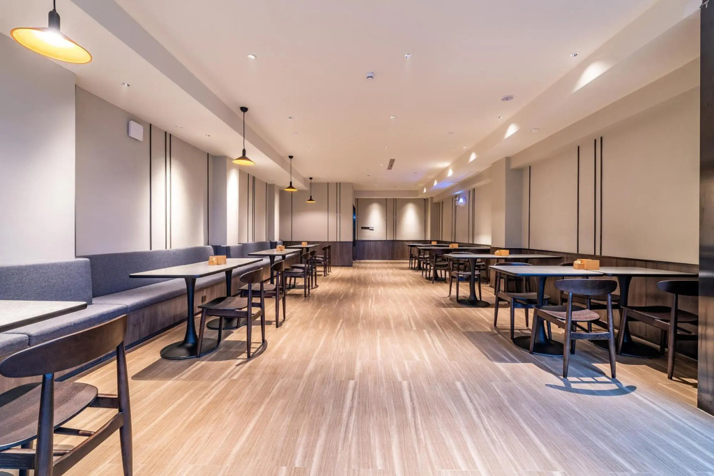 Ухань: HanTing Hotel (Wuhan Wuchang Railway Station Qiyimen)