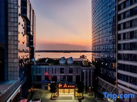 Уху: Hezhong Guanjing Hotel