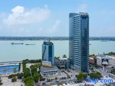 Уху: Hezhong Guanjing Hotel