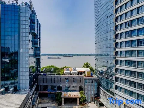 Уху: Hezhong Guanjing Hotel
