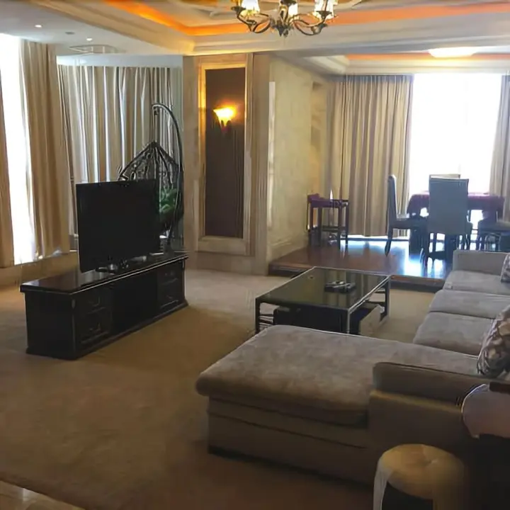 Уху: Hezhong Guanjing Hotel