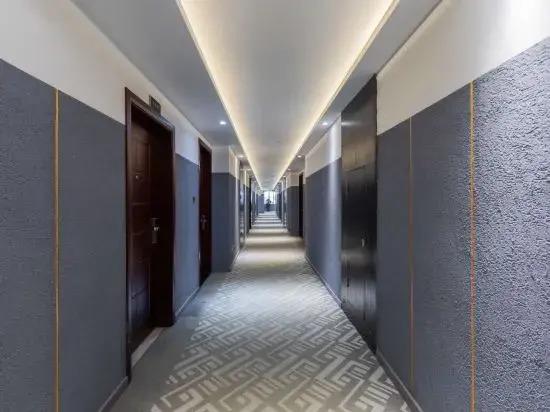 Чжаоцин: Haoting Business Hotel