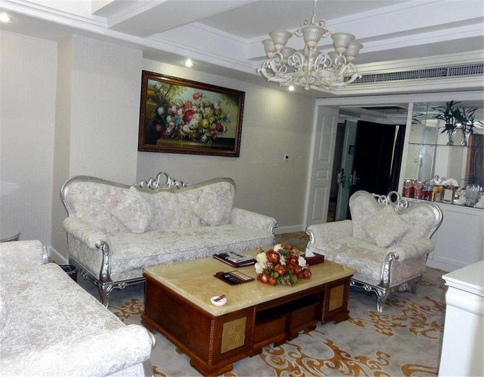 Йиян: Century Haoting Hotel