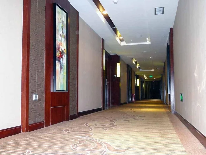 Йиян: Century Haoting Hotel
