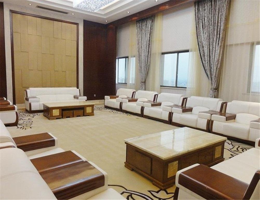 Йиян: Century Haoting Hotel