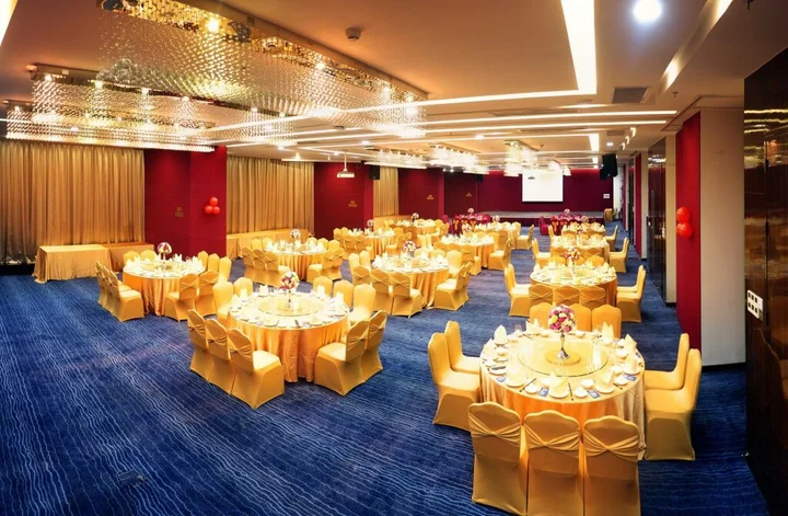 Шэньчжэнь: Shenzhen Baoan PLUS Gems Cube Hotel