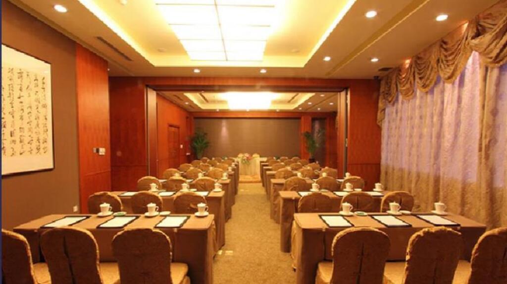 Дали: Best Western Charming City Hotel