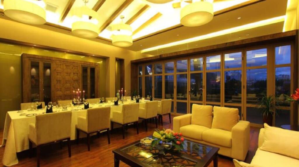Дали: Best Western Charming City Hotel