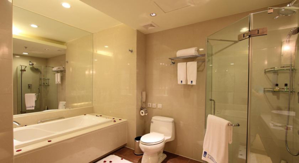 Дали: Best Western Charming City Hotel