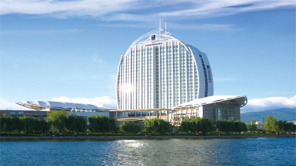 Дали: Best Western Charming City Hotel
