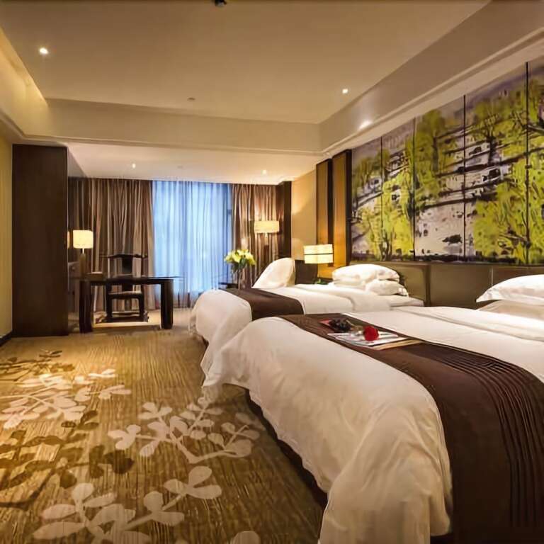Чжаоцин: Jinlong International Hotel