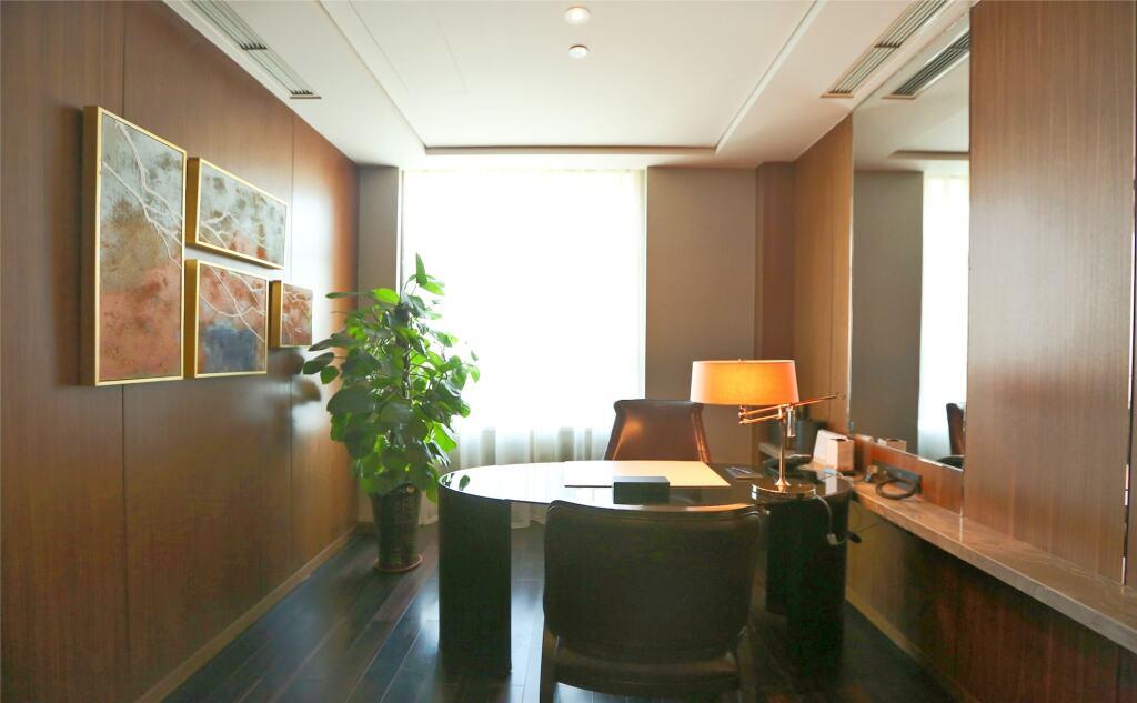 Урумчи: Hilton Urumqi