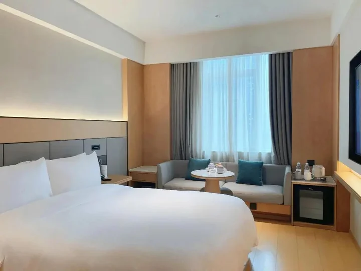 Чунцин: JI Hotel (Chongqing Jiefangbei Pedestrian Street)
