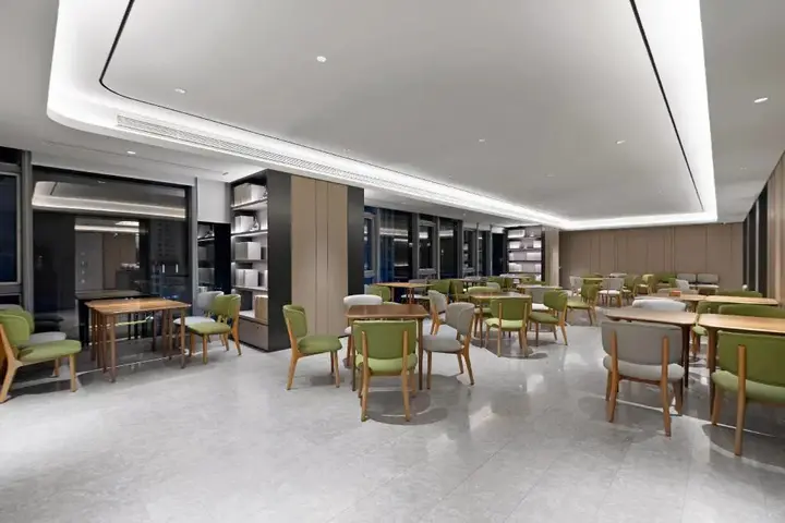 Чунцин: JI Hotel (Chongqing Jiefangbei Pedestrian Street)