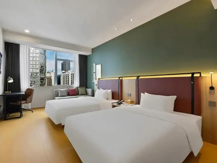 Чунцин: JI Hotel (Chongqing Jiefangbei Pedestrian Street)