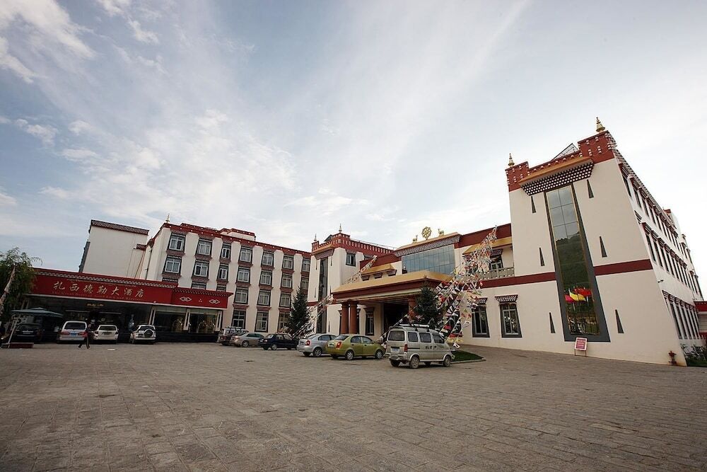 Шангри-Ла: Zhaxidele Hotel