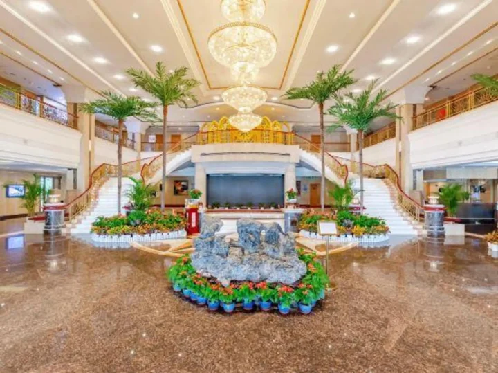 Хэфэй: Grand Hotel Overseas Traders Club