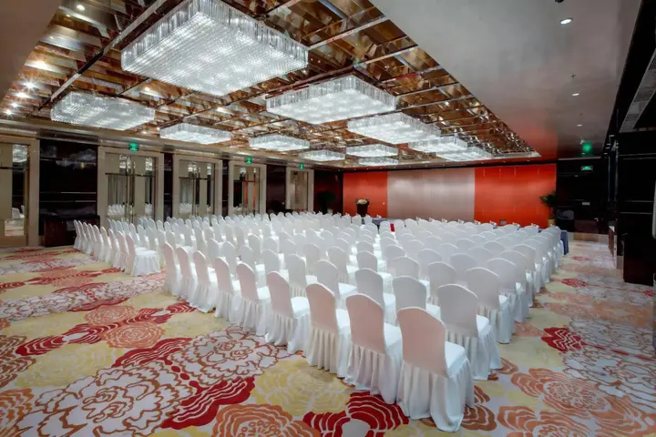 Иу: Sanding New Century Grand Hotel Yiwu