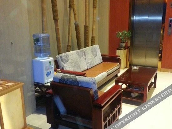 Наньпин: Qianhu Holiday Hostel