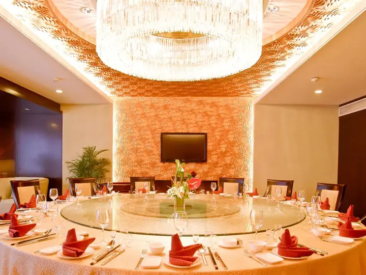 Уху: Cenbest Jinling Grand Hotel