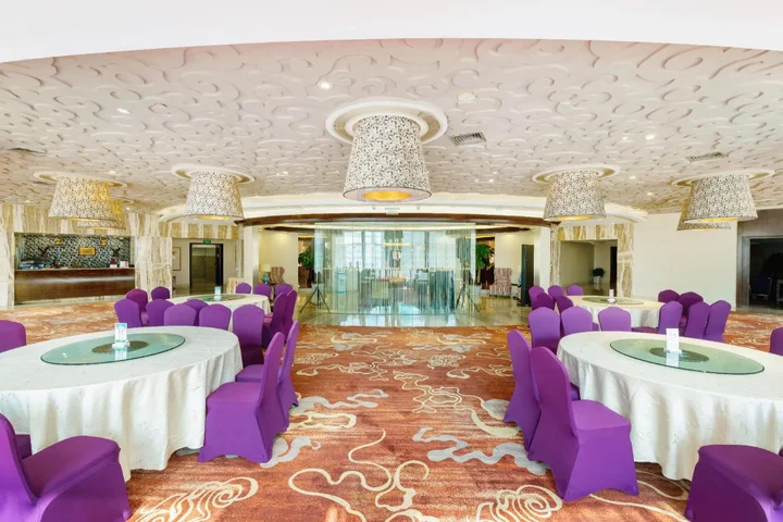 Уху: Cenbest Jinling Grand Hotel