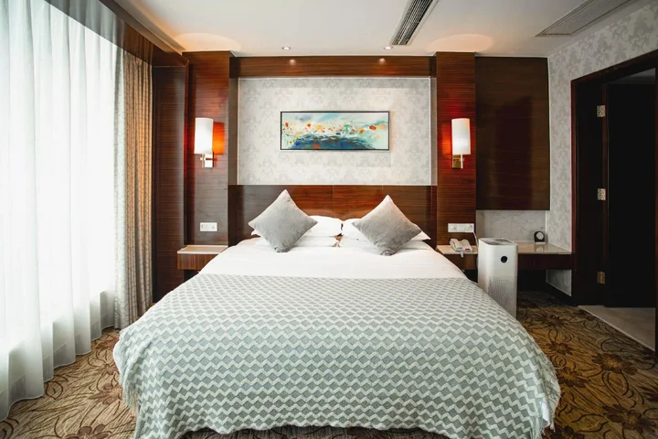 Уху: Cenbest Jinling Grand Hotel