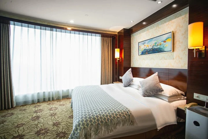 Уху: Cenbest Jinling Grand Hotel