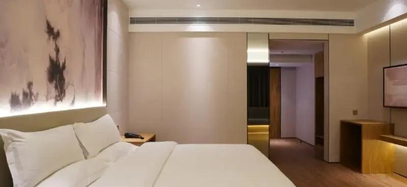 Наньнин: Marco Polo Holiday Hotel