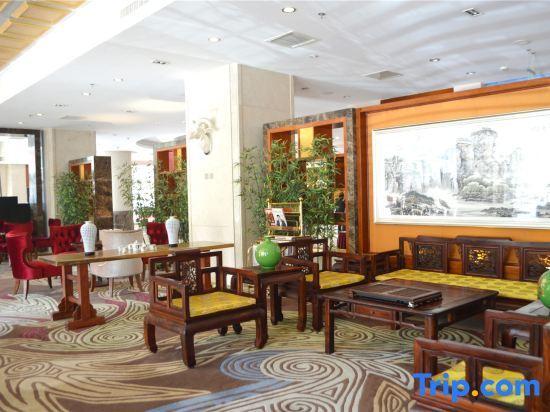 Хух-Хото: Chun Xue Four Seasons Hotel