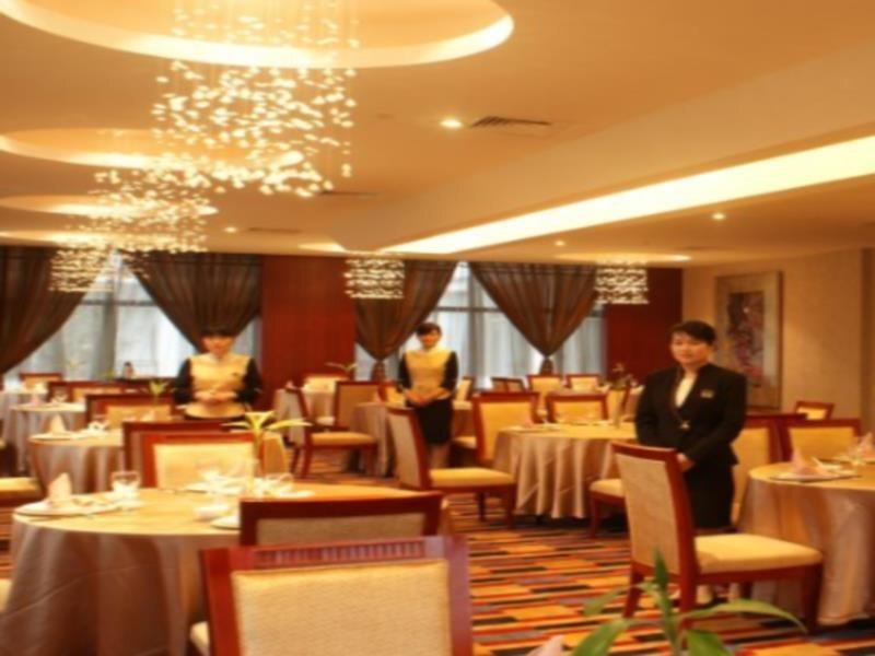 Ляньюньган: Good Fortune Hot Spring Hotel