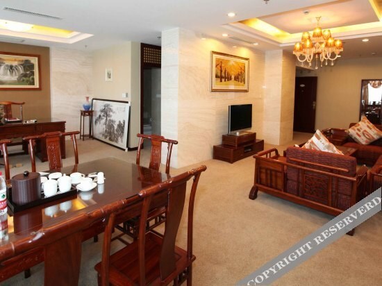 Дунъян: Dongyang Garden Hotel