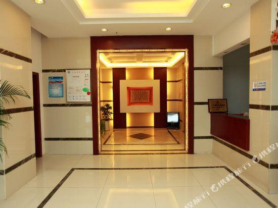 Дэян: Astar Hotel