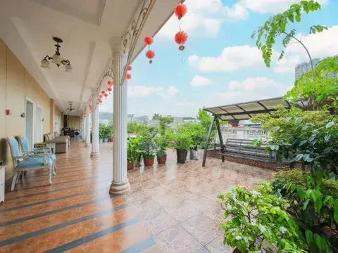 Дэян: Xinju Hotel (Deyang Telecom Plaza)