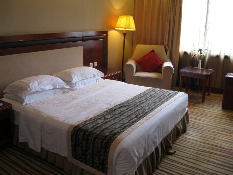 Дэян: Xiyuan Hotel