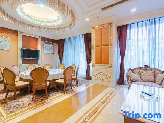 Дэян: Xiyuan Hotel