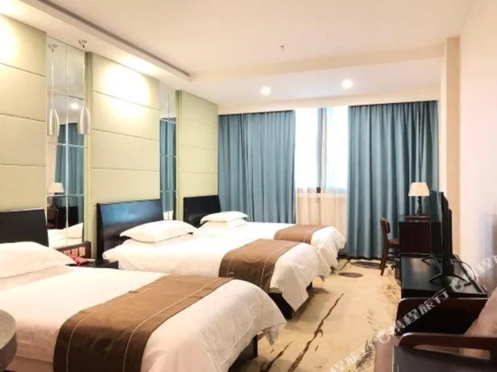 Хуайань: Donghu Hotel