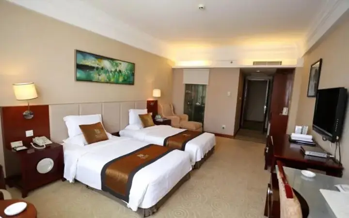 Цзиньюань: Royal Crown Hotel