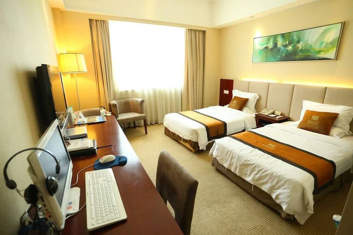 Цзиньюань: Royal Crown Hotel