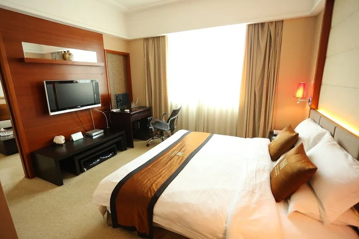 Цзиньюань: Royal Crown Hotel