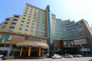 Цзиньюань: Royal Crown Hotel