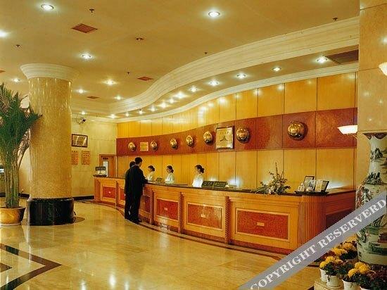 Тайчжоу: Xindu International