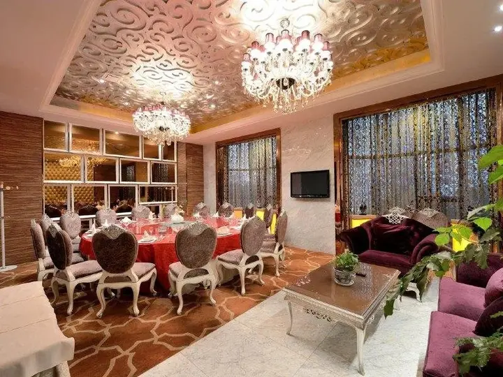 Тайчжоу: Xindu International