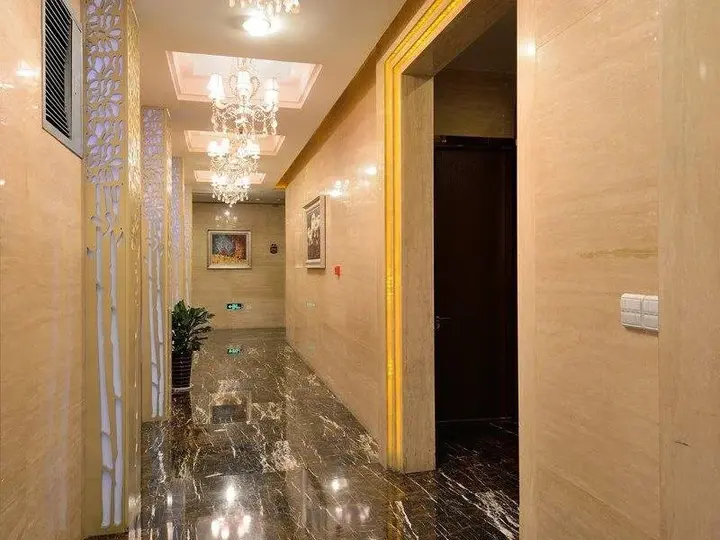 Тайчжоу: Xindu International