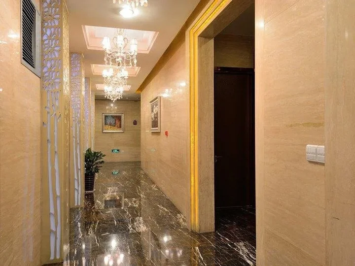 Тайчжоу: Xindu International