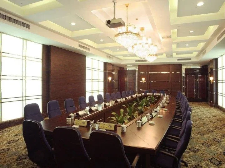Тайчжоу: Xindu International