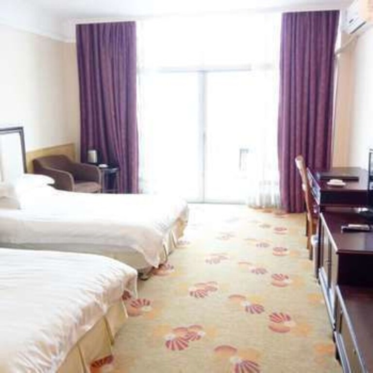 Чжаоцин: Gaoyao Regent Hotel